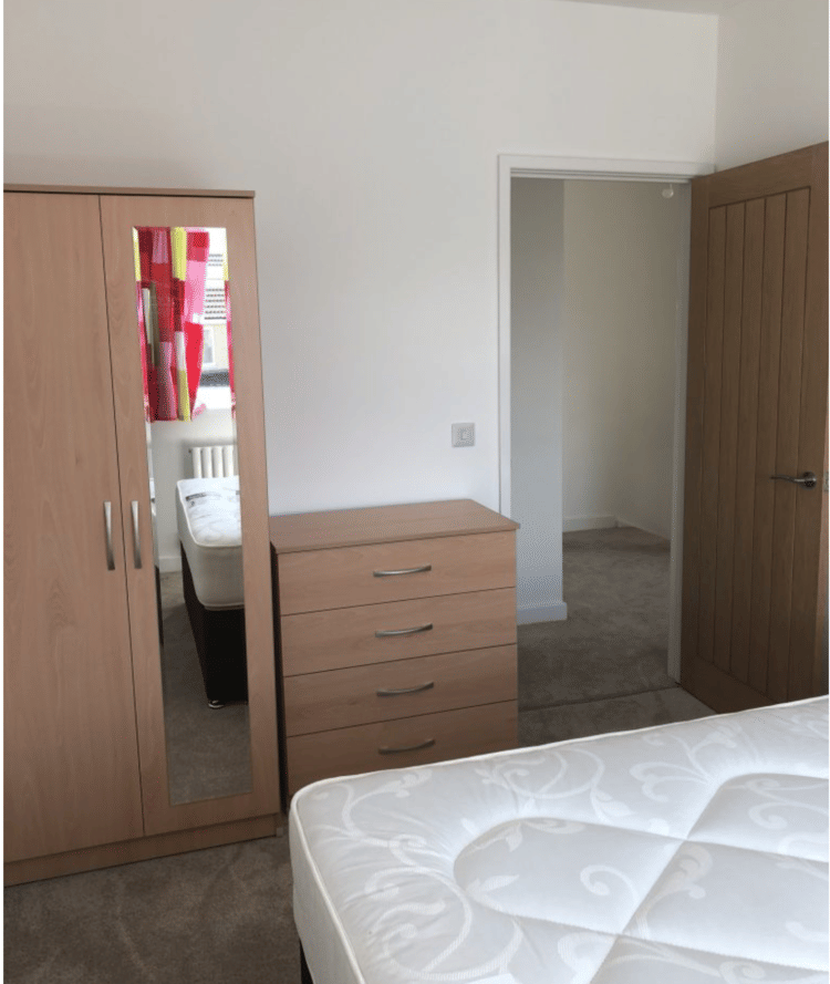 1B Madeline Road, Bristol - Bristol, England, United Kingdom - Amenities