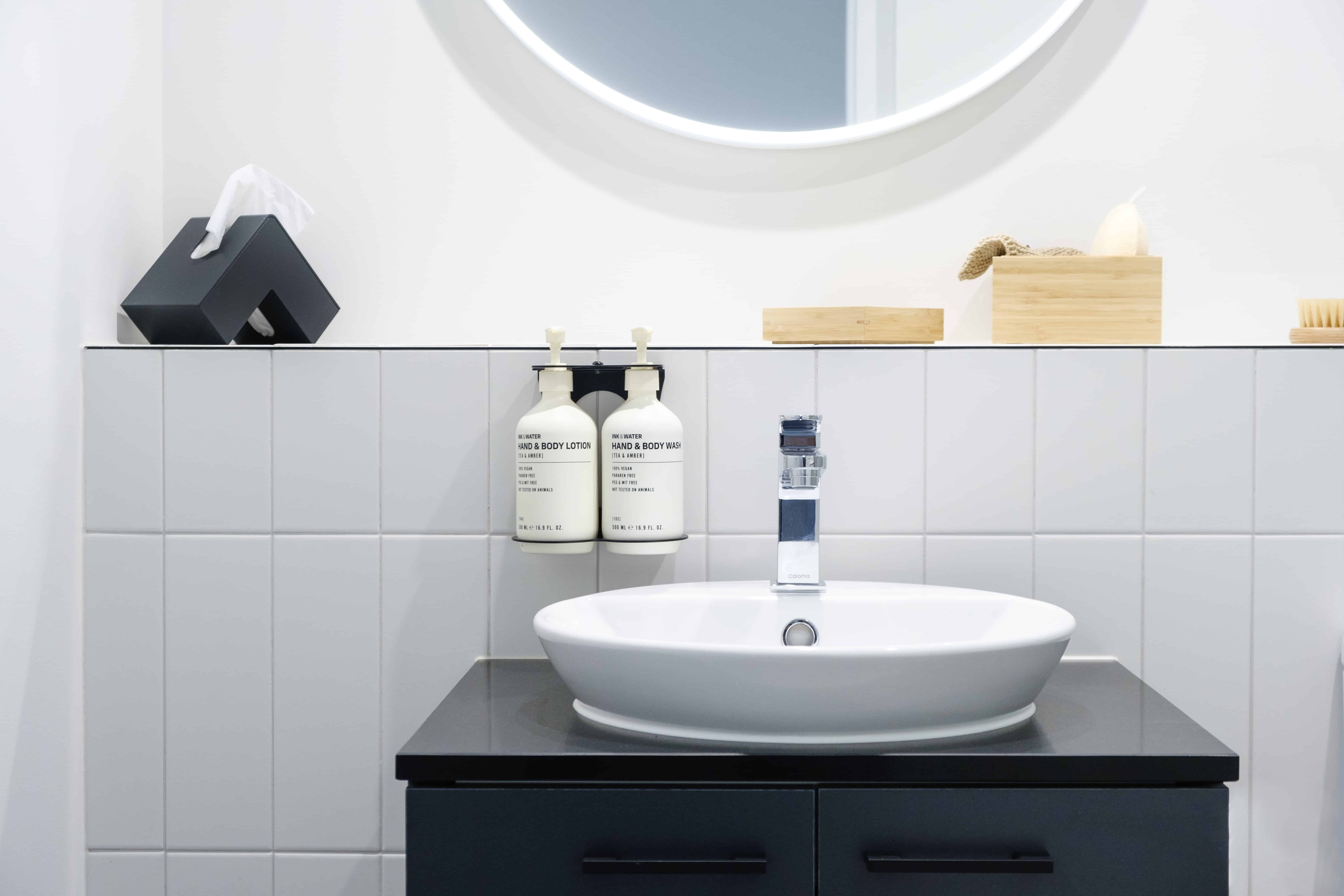 Common Area?w=400&h=260&fit=crop&q=40&auto=format&trim=auto