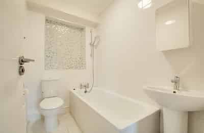 11 Harrington, London - London, England, United Kingdom - 2 Bedroom Apartment - Bathroom