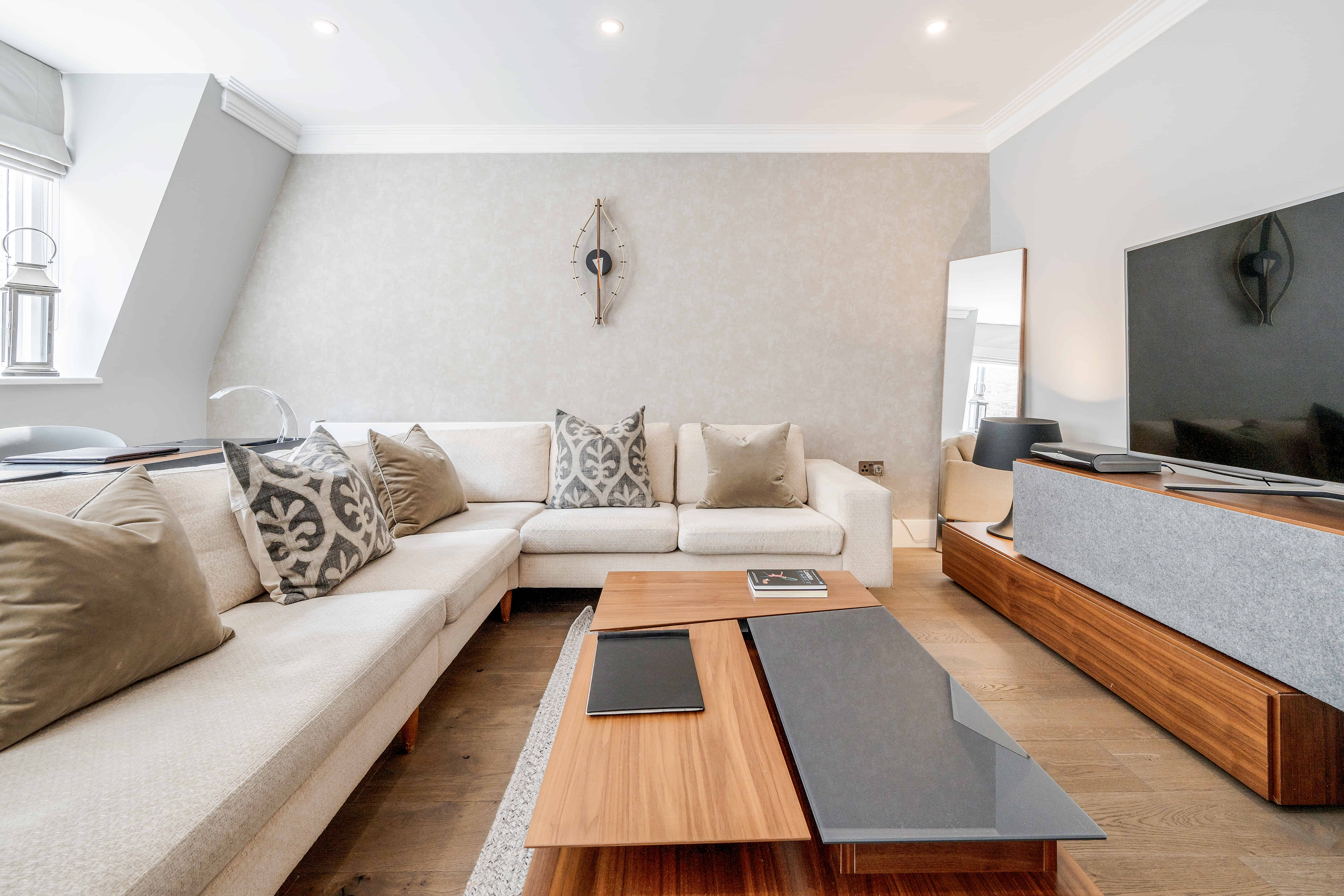 23 Brook's Mews, London - London, England, United Kingdom - Common Area