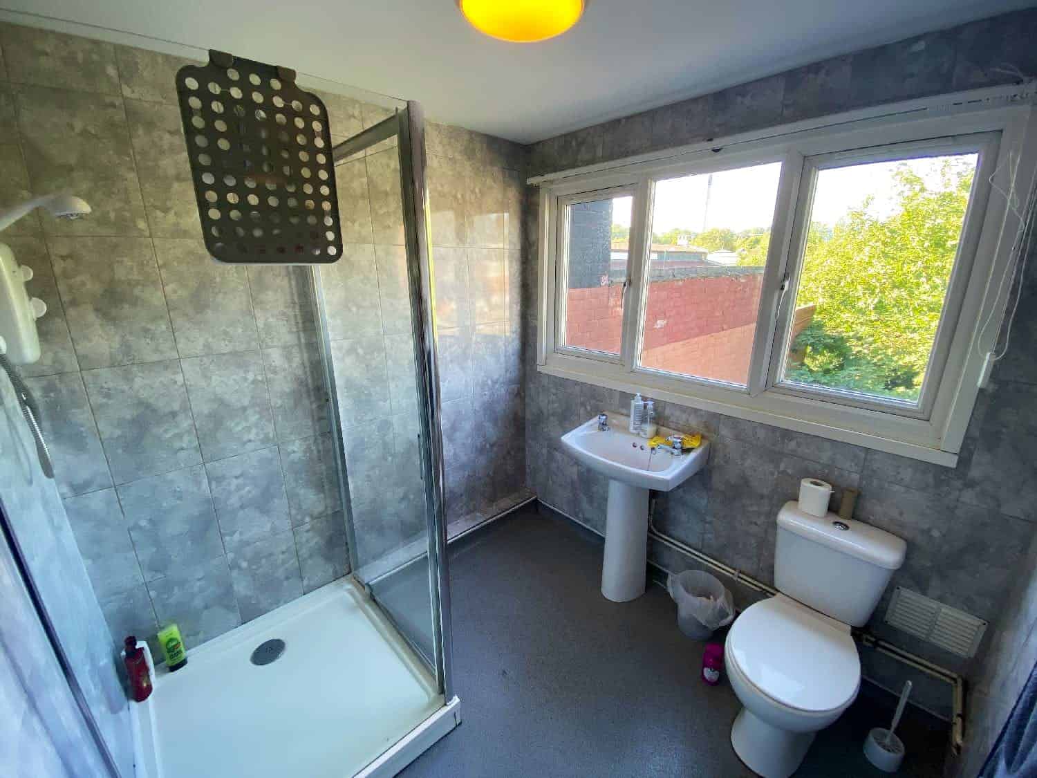 Kitchen?w=400&h=260&fit=crop&q=40&auto=format&trim=auto