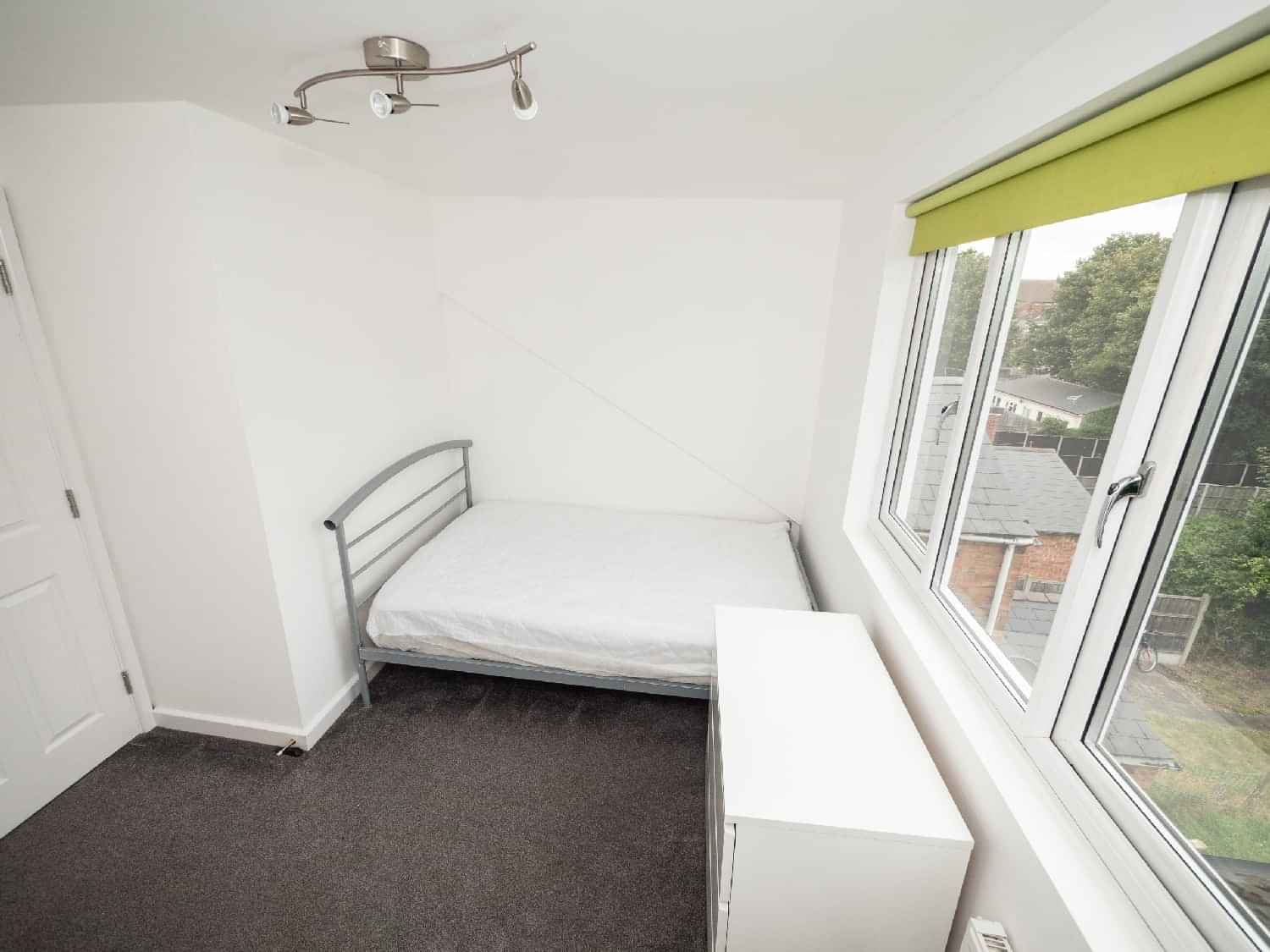 Heeley Road 4, Birmingham - Birmingham, England, United Kingdom - Bedroom