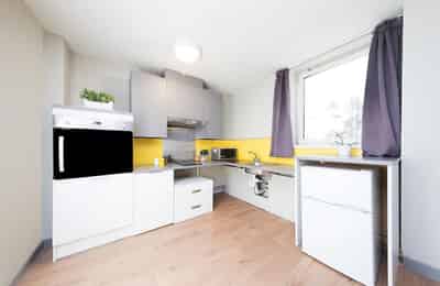 GoBritanya East Central House, London - London, England, United Kingdom - Kitchen