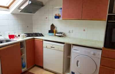 Kitchen?w=400&h=260&fit=crop&q=40&auto=format&trim=auto
