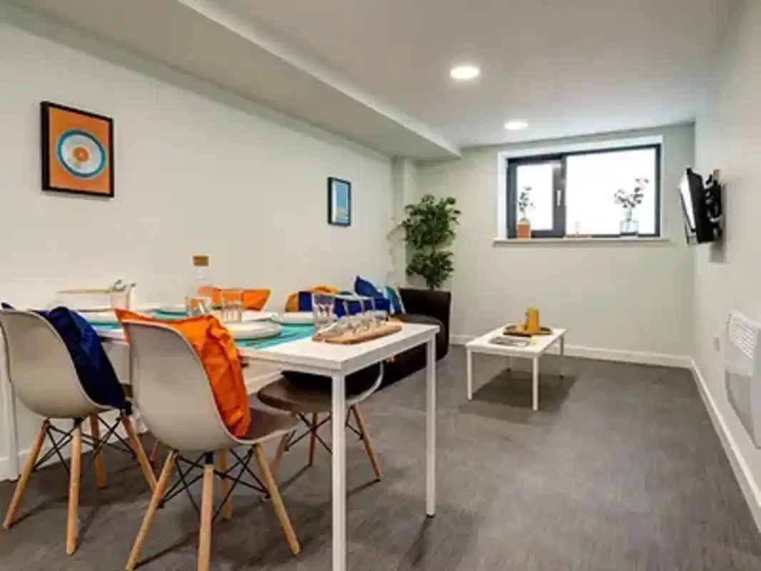 6 Bed Standard Ensuite (Superior View) - Bathroom?w=400&h=260&fit=crop&q=40&auto=format&trim=auto