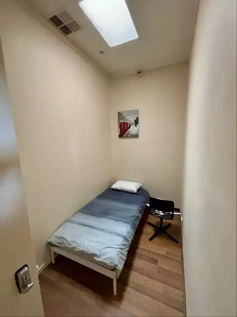 Room in a 5 Bedroom Apartment, 18 High Avenue, Clearview, 5085 - Adelaide, South Australia, Australia - Room 5 - Bedroom