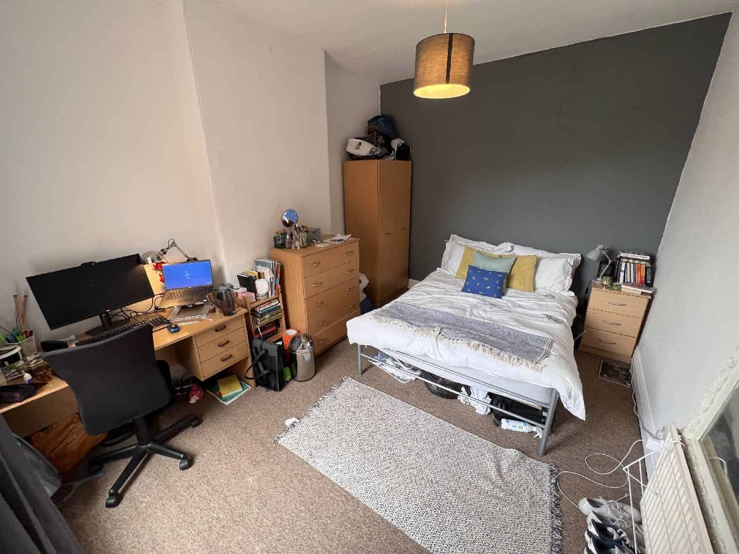 Kitchen?w=400&h=260&fit=crop&q=40&auto=format&trim=auto