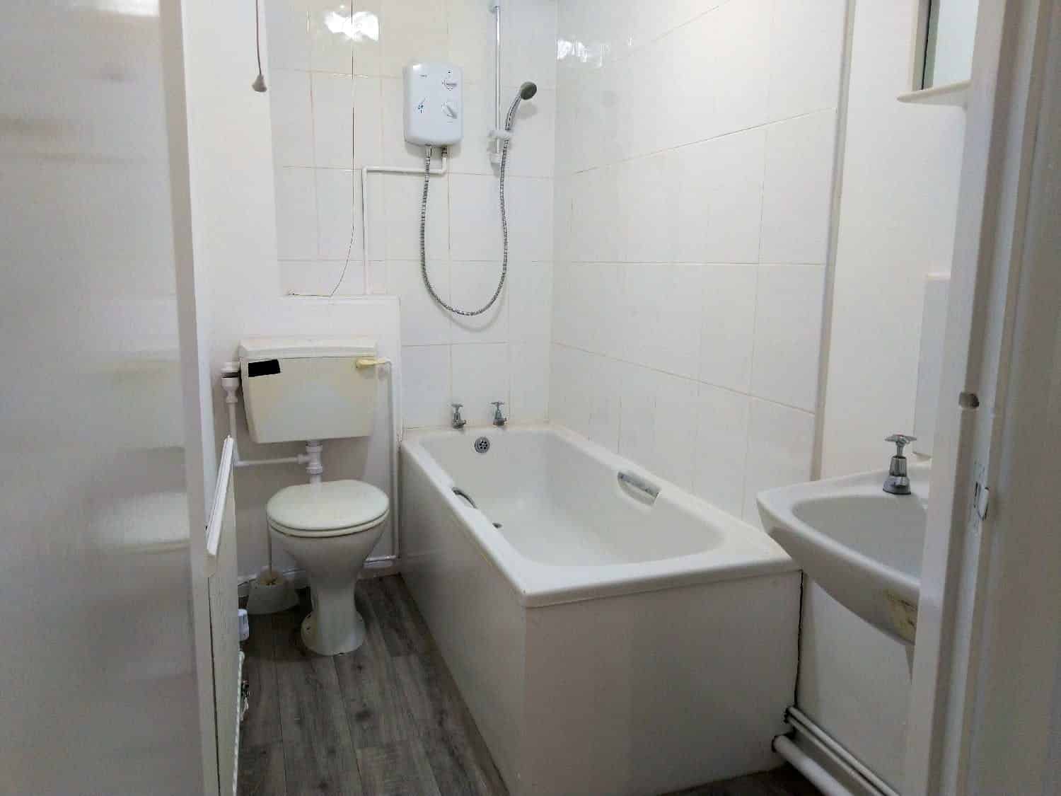 Kitchen?w=400&h=260&fit=crop&q=40&auto=format&trim=auto