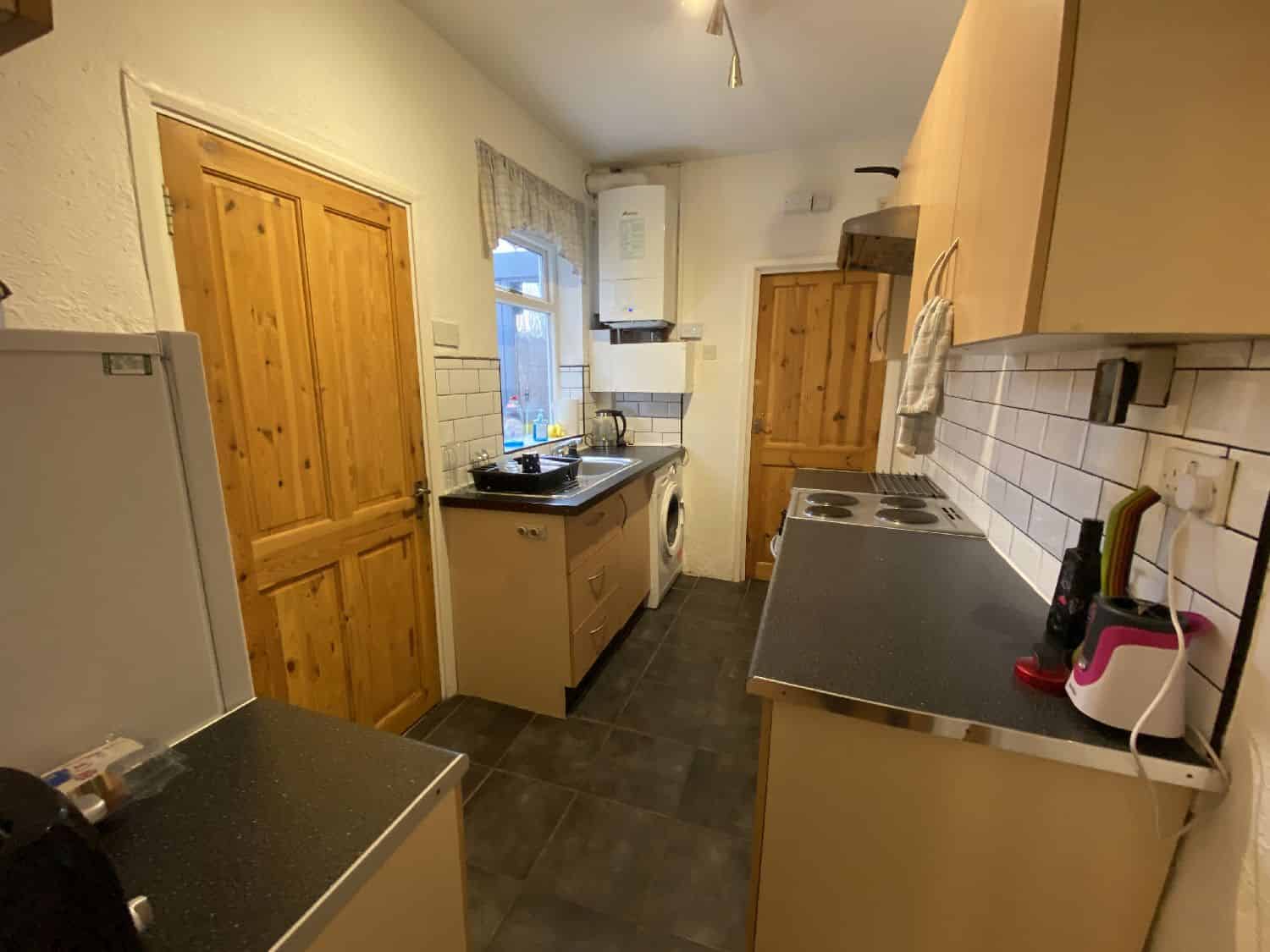  Hubert Road 1, Birmingham - Birmingham, England, United Kingdom - Kitchen