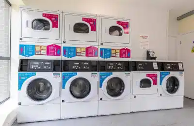 Austin Hall, Leeds - Leeds, England, United Kingdom - Amenities