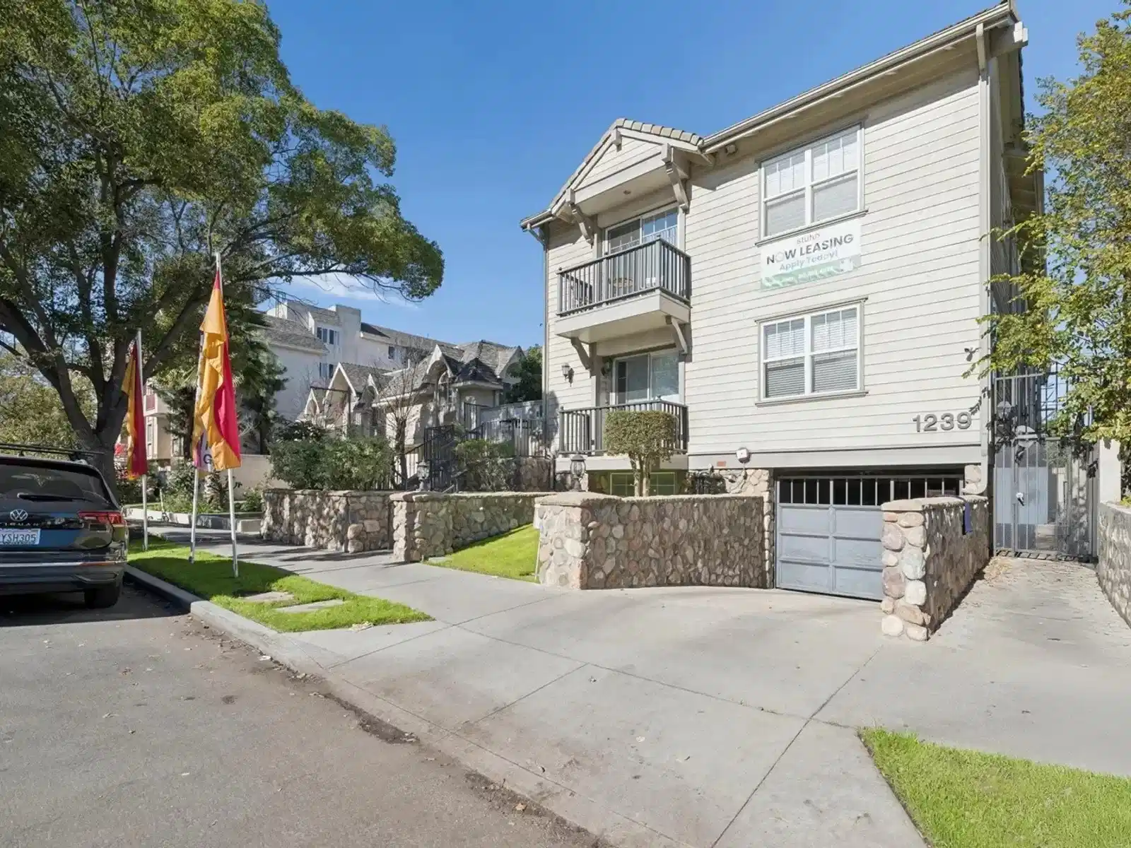 1239 W 30th St, Los Angeles 2