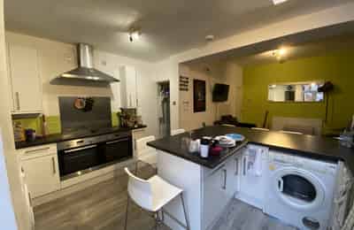 Raddlebarn Road, Birmingham - Birmingham, England, United Kingdom - Kitchen