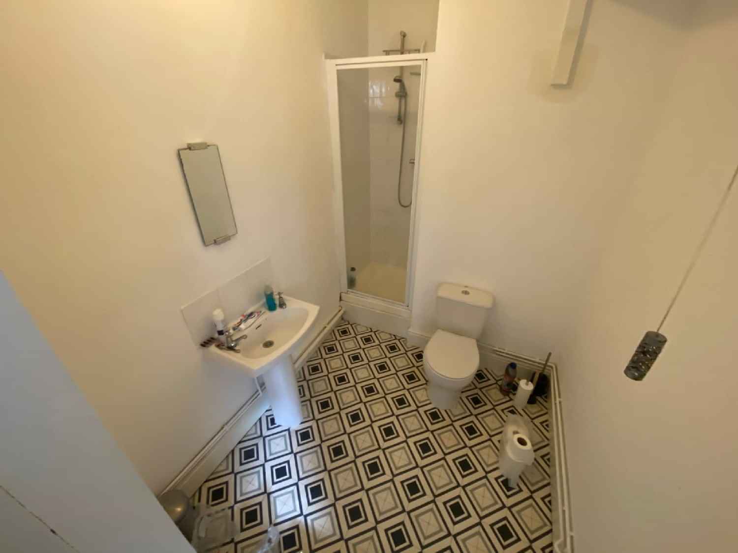 Kitchen?w=400&h=260&fit=crop&q=40&auto=format&trim=auto