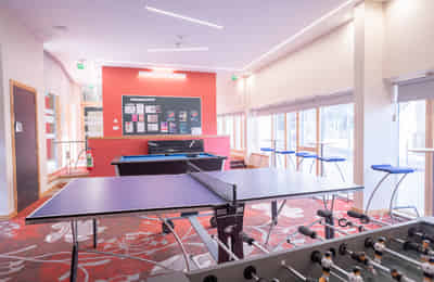 O'Shea South, Edinburgh - Edinburgh, Scotland, United Kingdom - Amenities