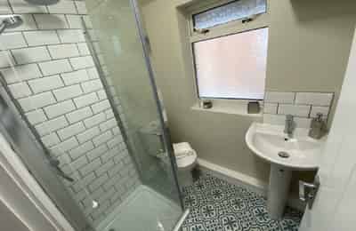 Umberslade Road 1, Birmingham - Birmingham, England, United Kingdom - Bathroom