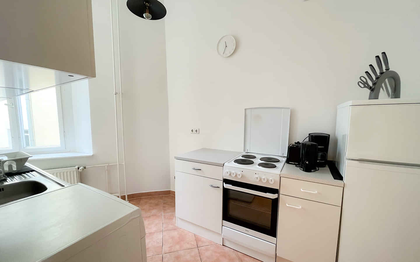 Private Room For Rent In Berlin Near Alexanderplatz, Berlin - Berlin, Germany - 2 Room Apartment - Kitchen