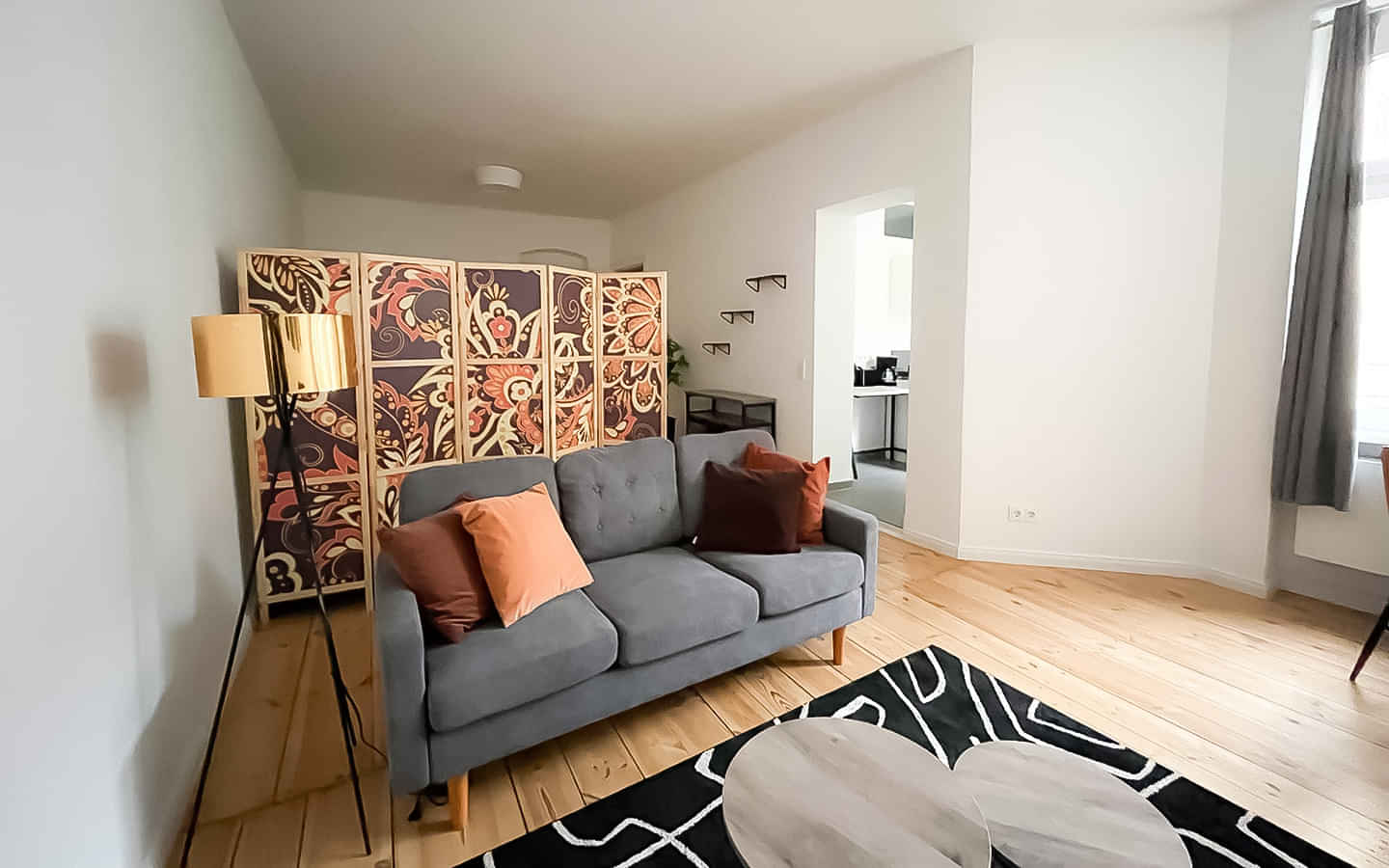 Spacious Studio Apartment Near Viktoria Park, Berlin - Berlin, Germany - Studio Apartment - Amenities