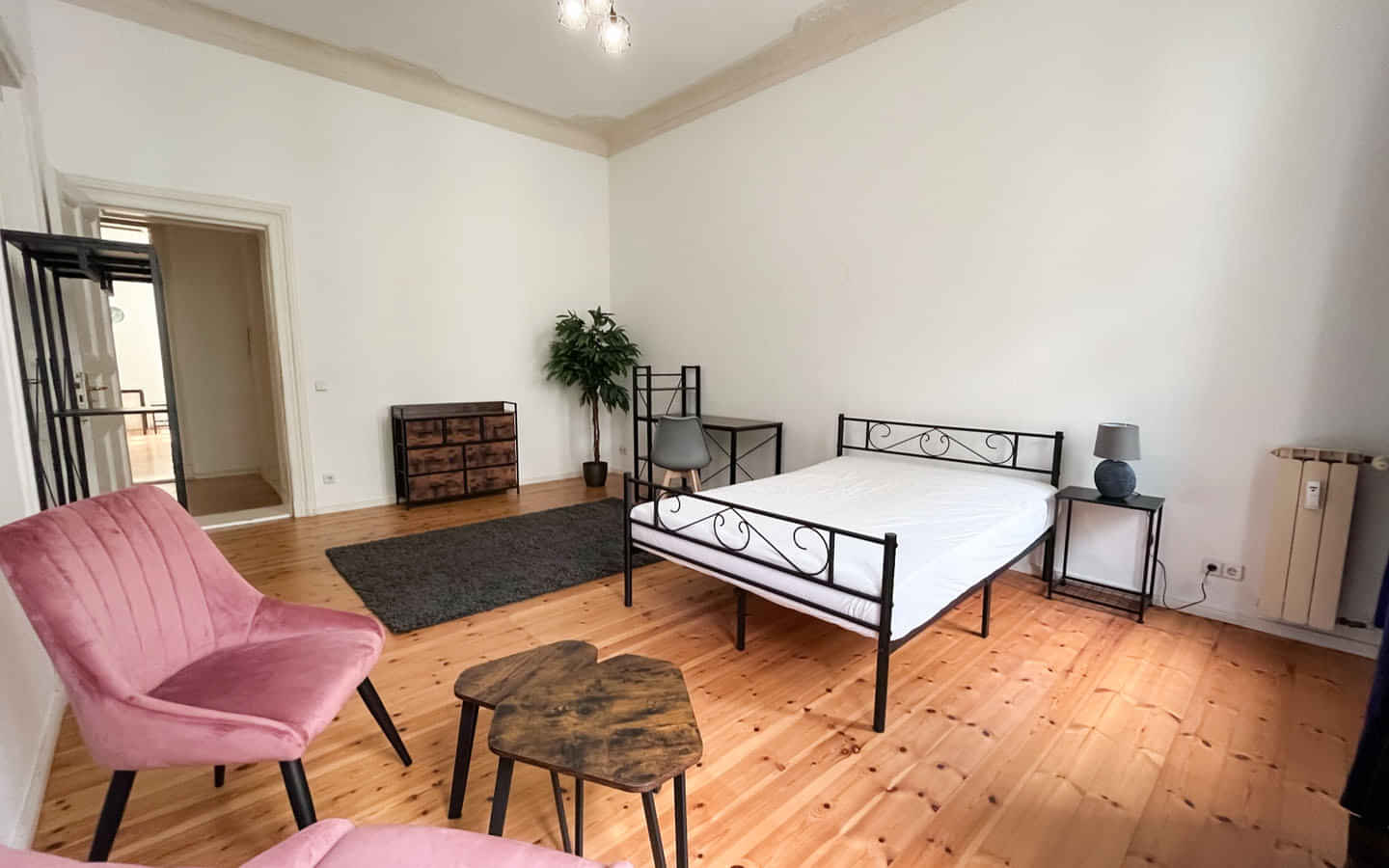 Co Living (Wg) - Bedroom?w=400&h=260&fit=crop&q=40&auto=format&trim=auto