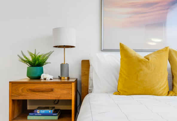 Kitchen?w=400&h=260&fit=crop&q=40&auto=format&trim=auto