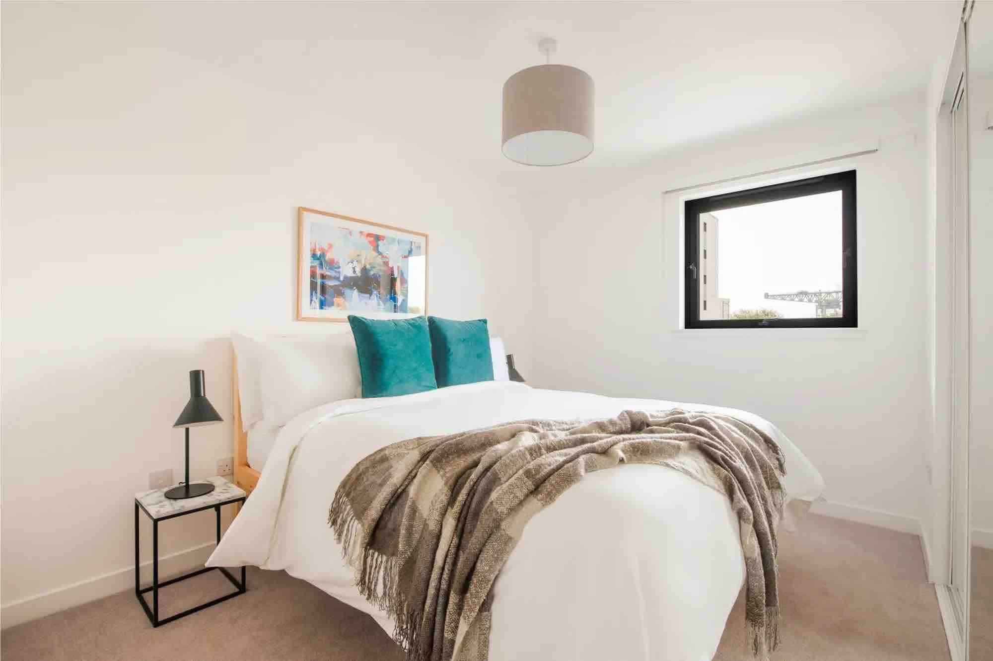 Amenities?w=400&h=260&fit=crop&q=40&auto=format&trim=auto