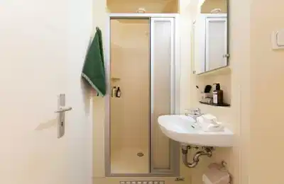 Home & Co Halle, Halle - Aachen, Germany - Single Large Standard - Bathroom