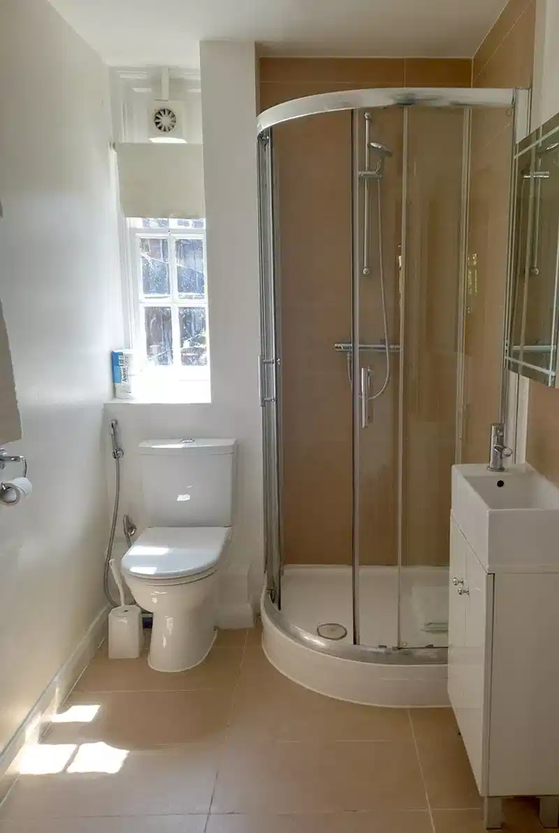 Common Area?w=400&h=260&fit=crop&q=40&auto=format&trim=auto