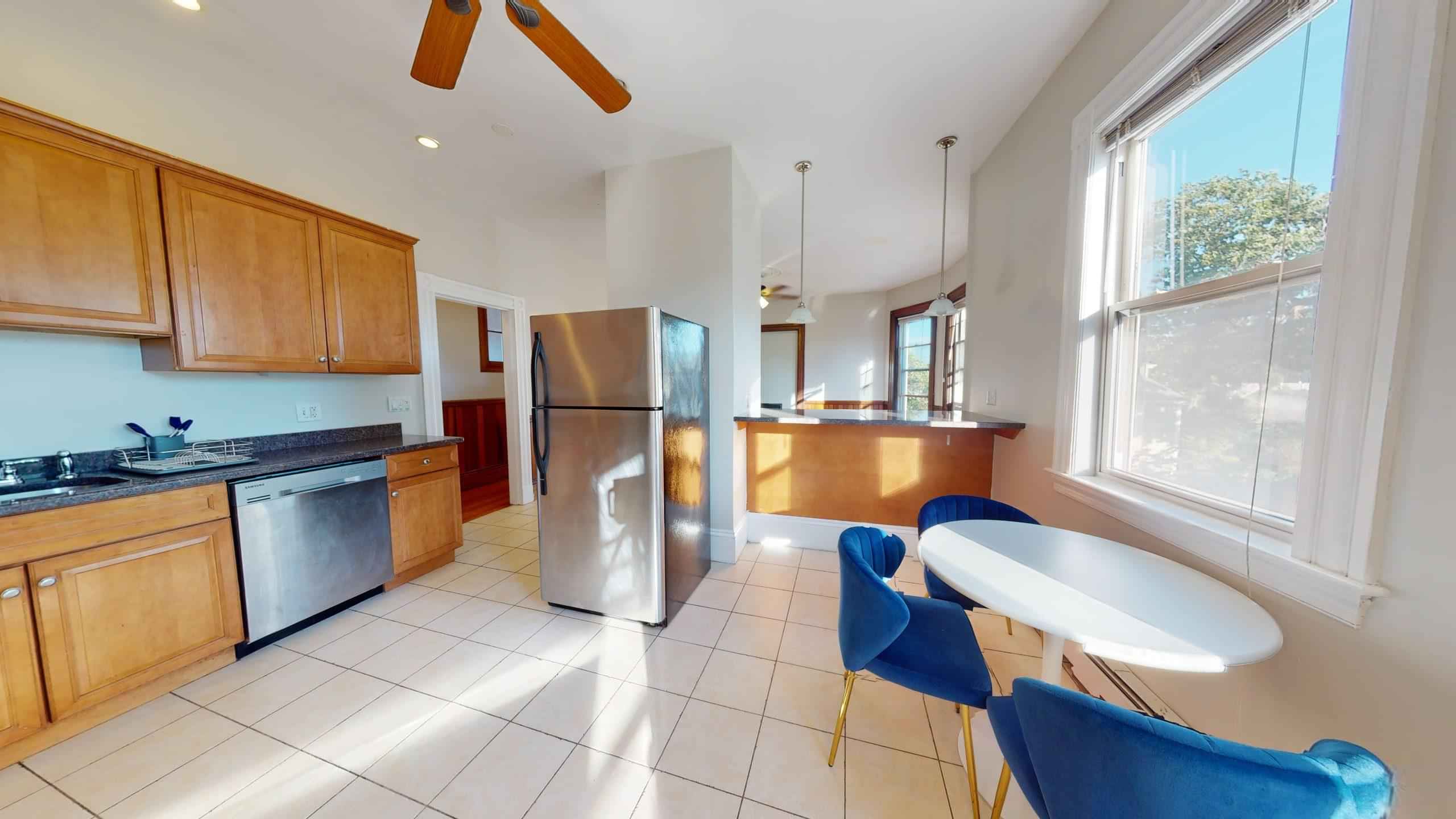 June Homes 02139, Boston - Boston, Massachusetts, United States - Kitchen