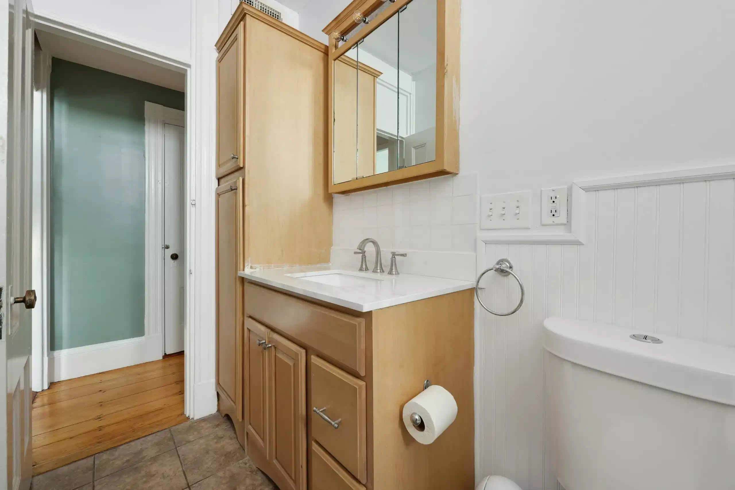 #751B : Inman Square