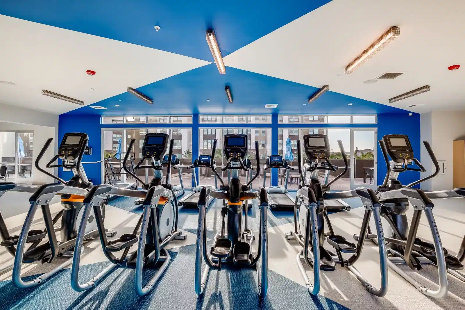 The Crossings, Sacramento - Sacramento, California, United States - Amenities