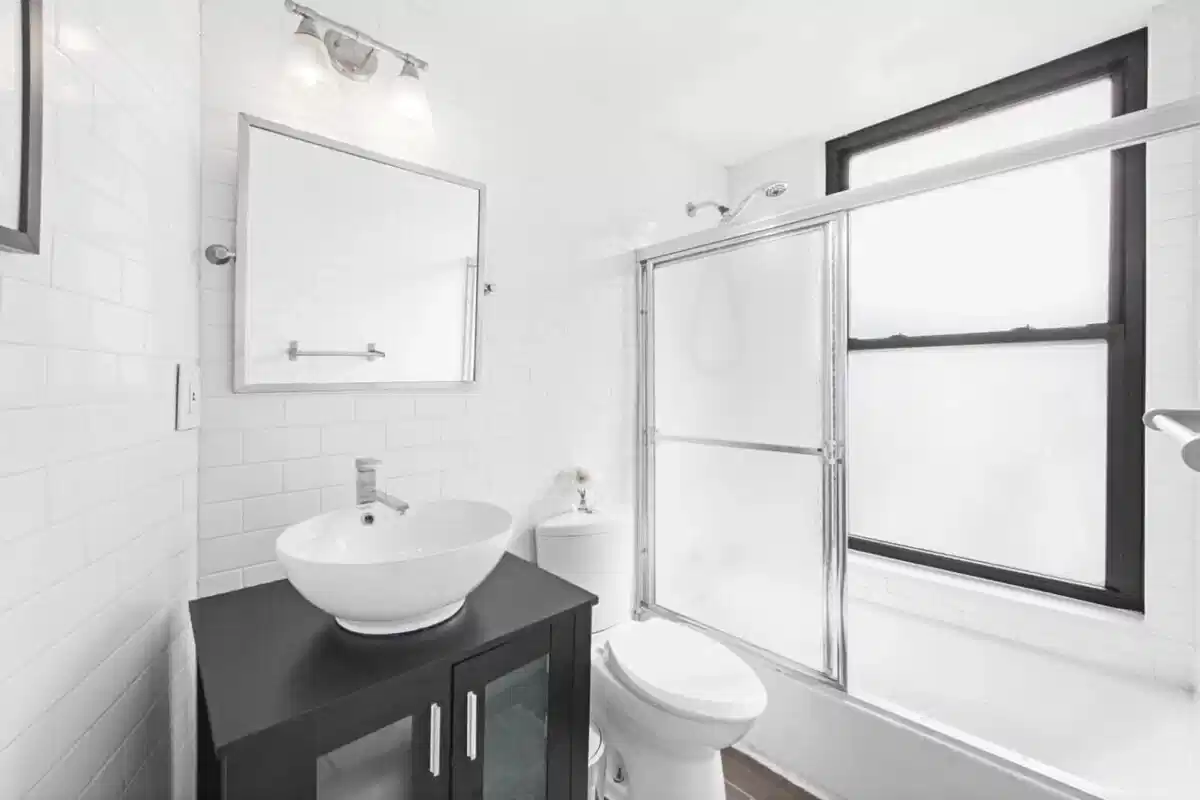 Kitchen?w=400&h=260&fit=crop&q=40&auto=format&trim=auto