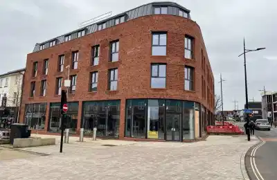 Cleveland Apartments, Wolverhampton - Wolverhampton, England, United Kingdom - Exterior