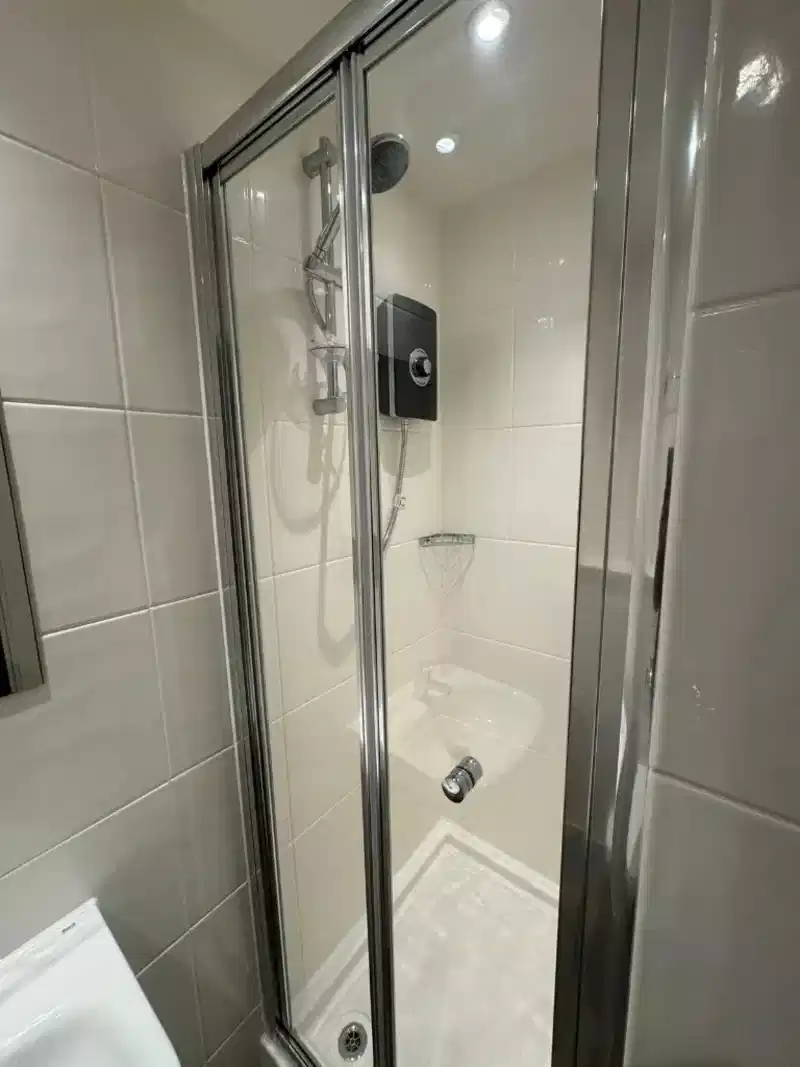 Cleveland Apartments, Wolverhampton 5
