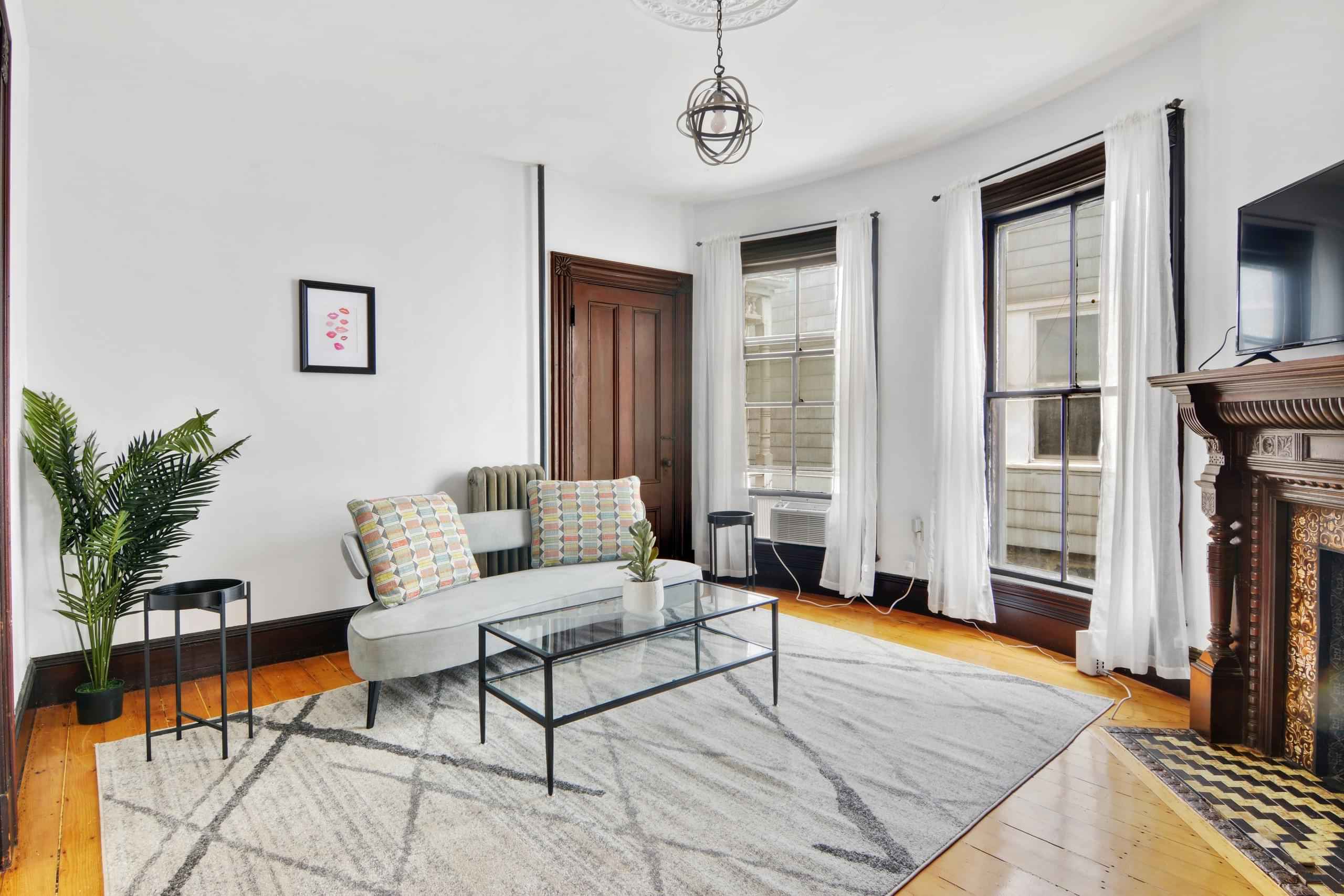 June Homes 02145, Boston - Boston, Massachusetts, United States - Common Area