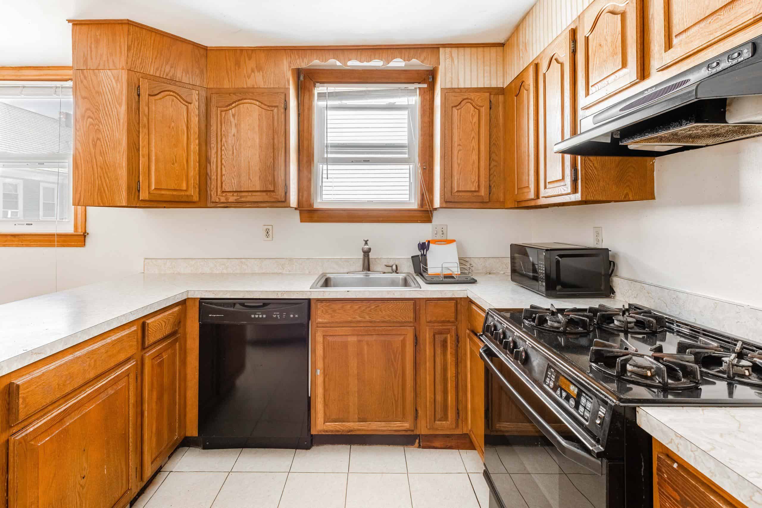 June Homes 02120, Boston image 9