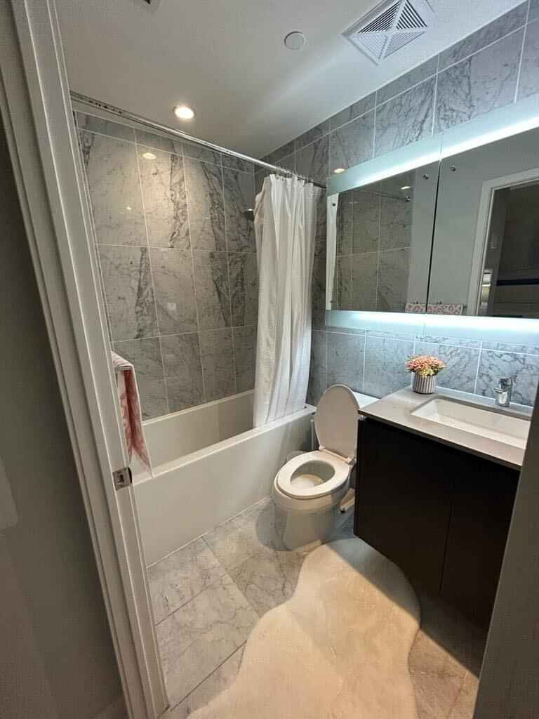 Kitchen?w=400&h=260&fit=crop&q=40&auto=format&trim=auto