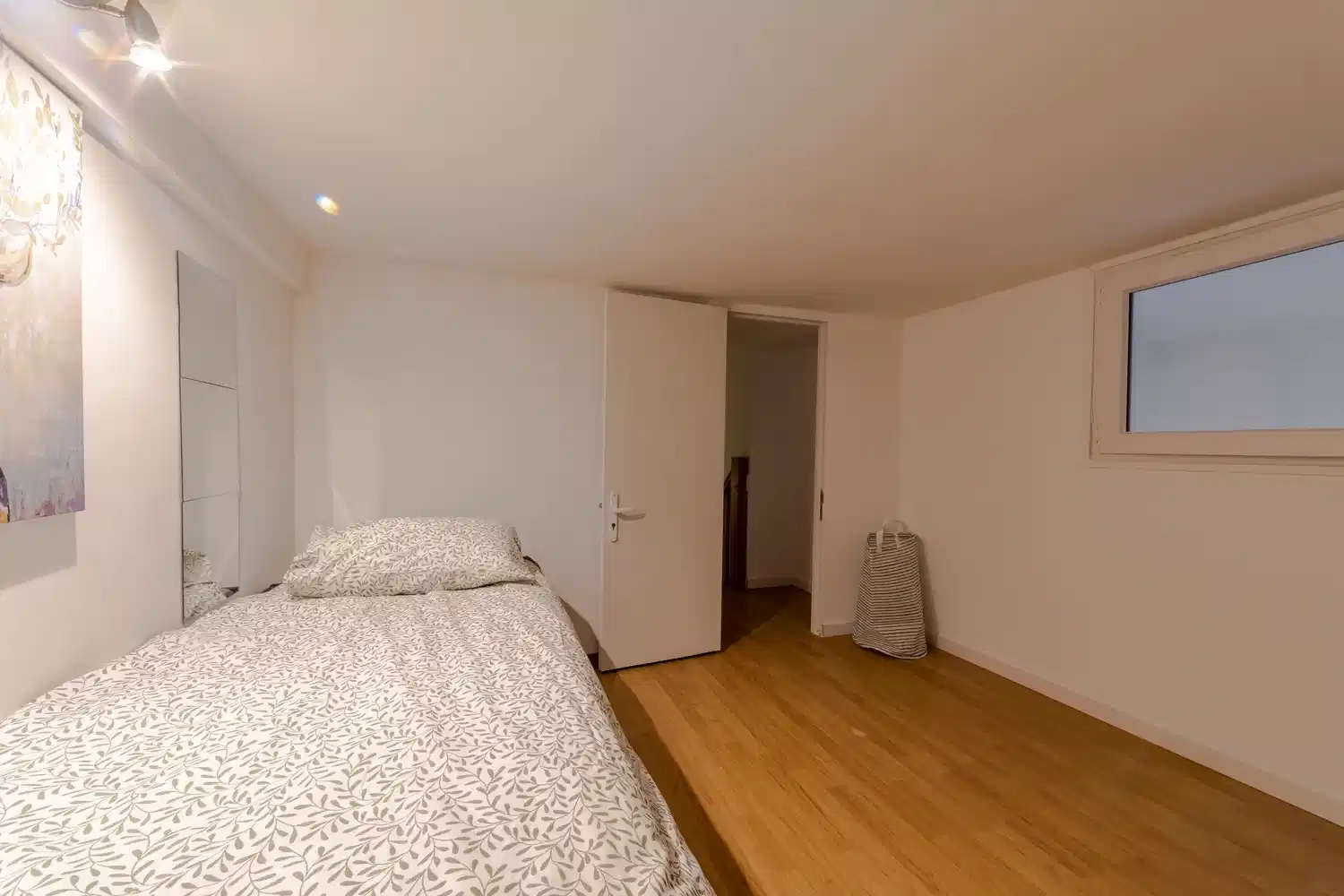 3 Bedroom 1 Bathroom (XP-107)