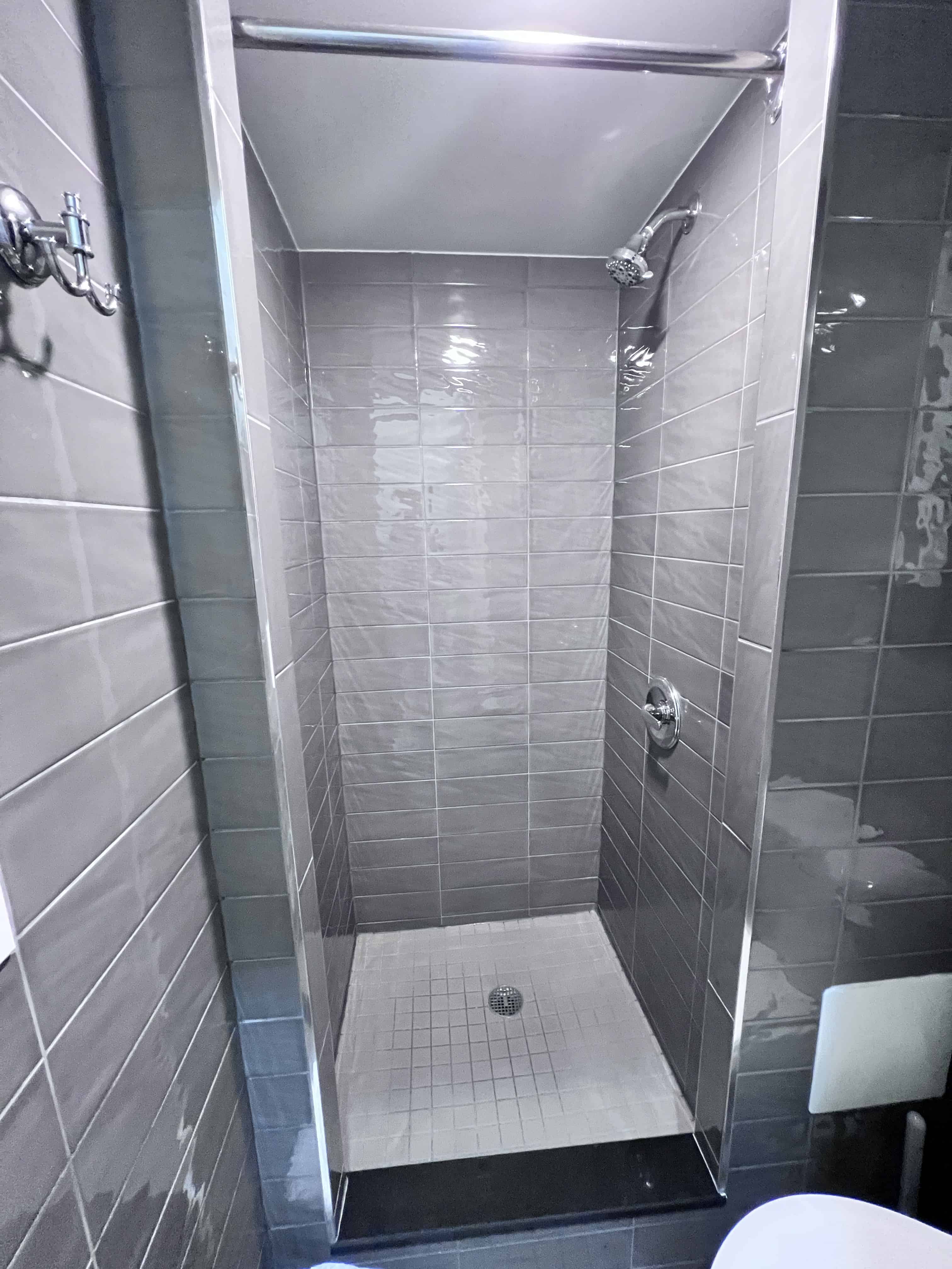 Amenities?w=400&h=260&fit=crop&q=40&auto=format&trim=auto