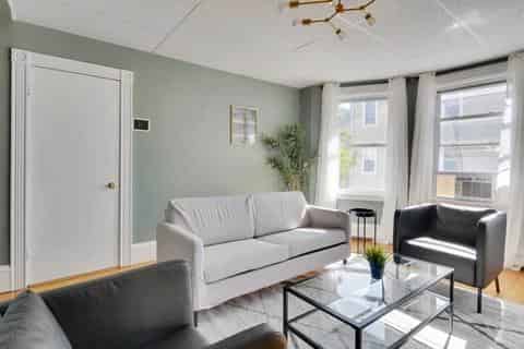 June Homes 02125, Boston image 136