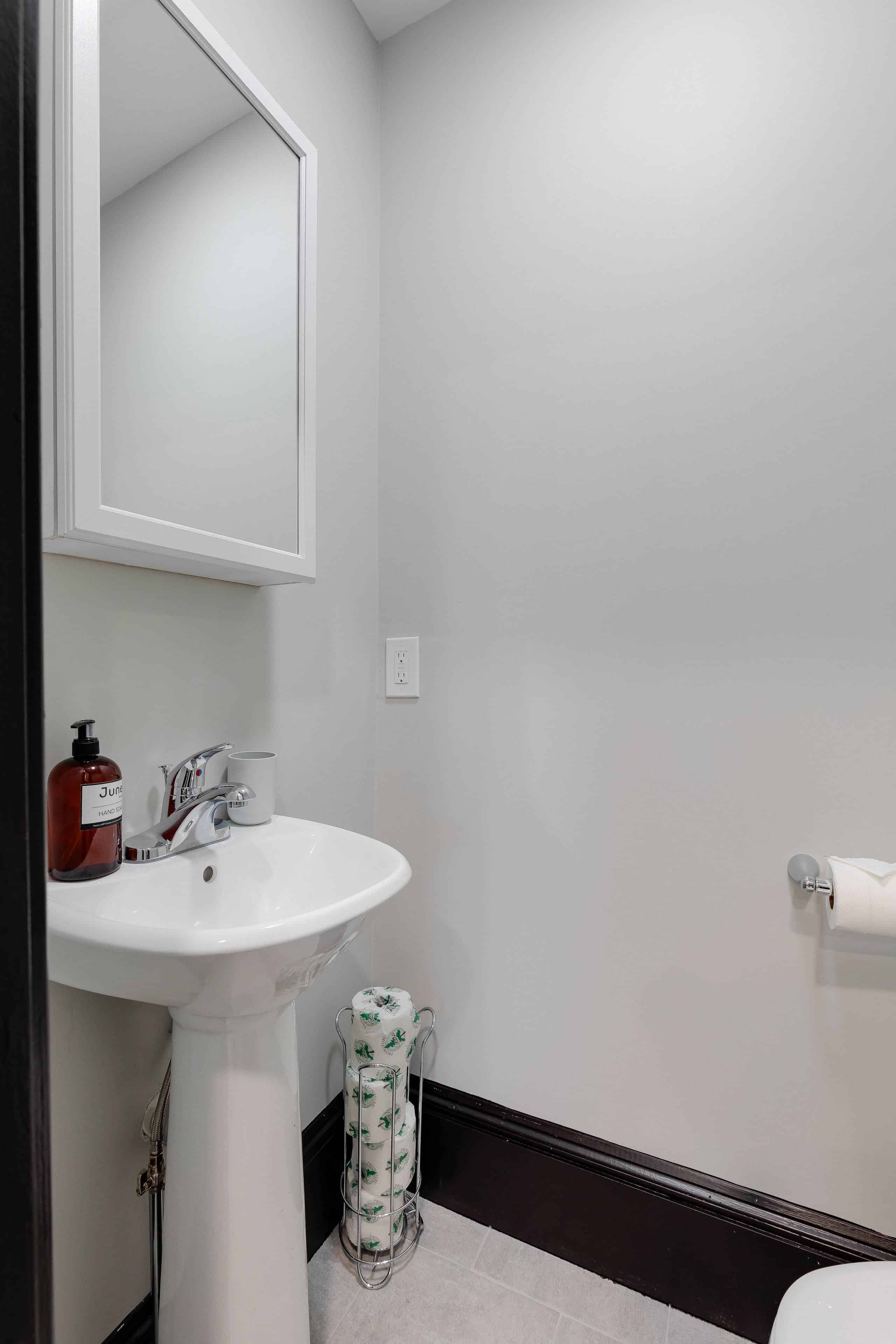 June Homes 02125, Boston image 56