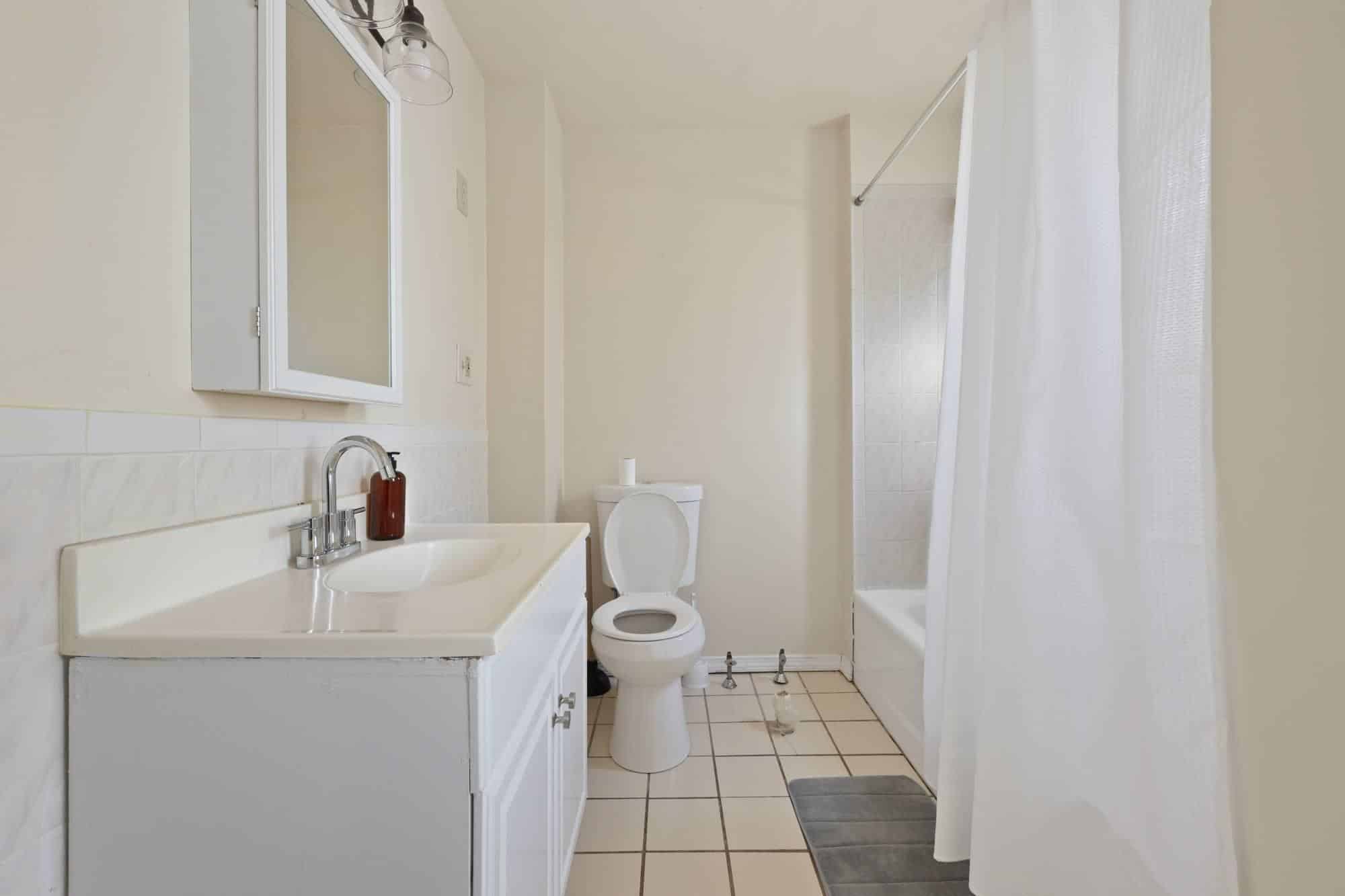 June Homes 02125, Boston image 114