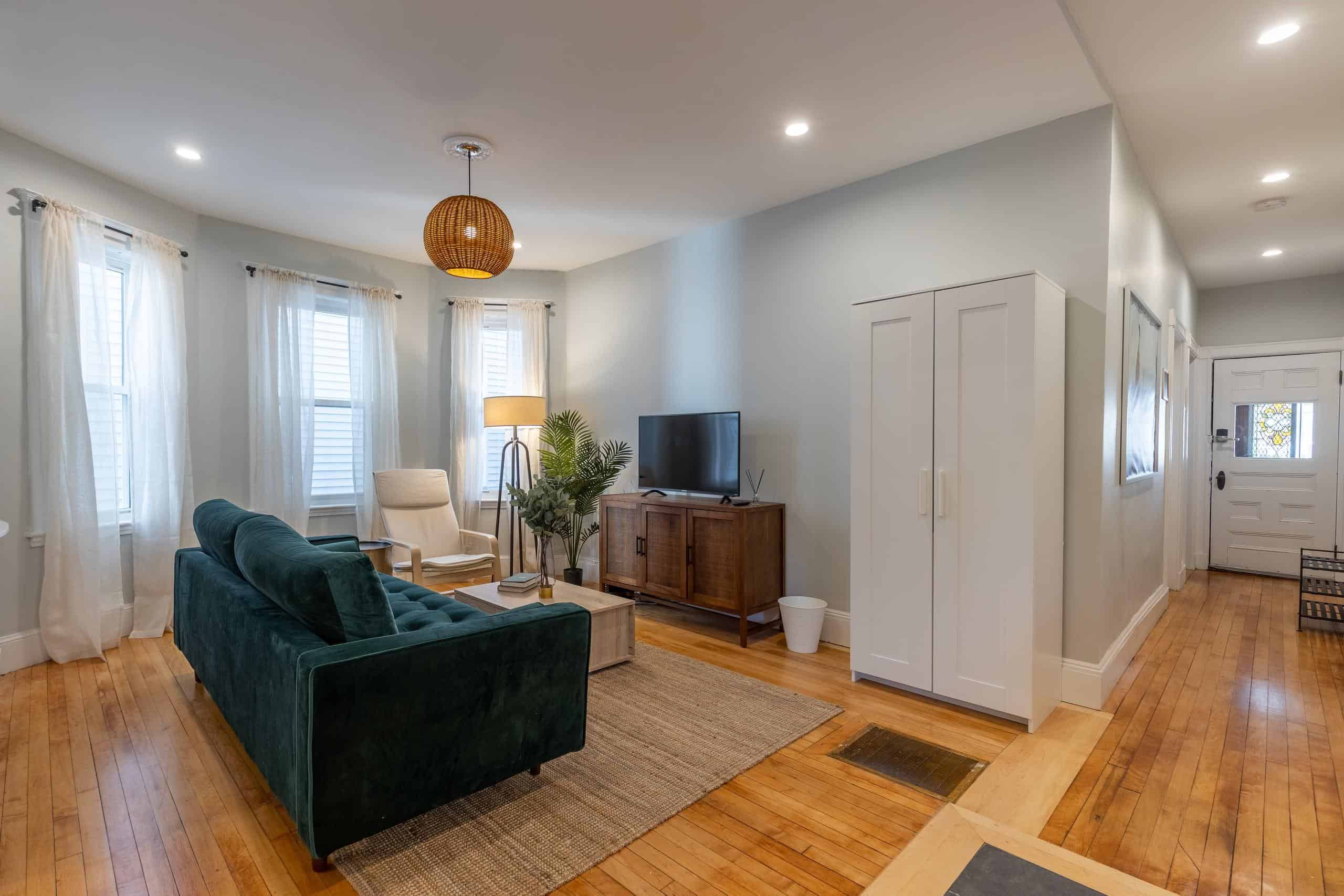 June Homes 02125, Boston image 82