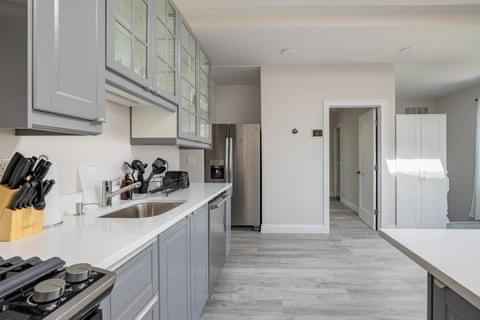 June Homes 02125, Boston - Boston, Massachusetts, United States - Kitchen