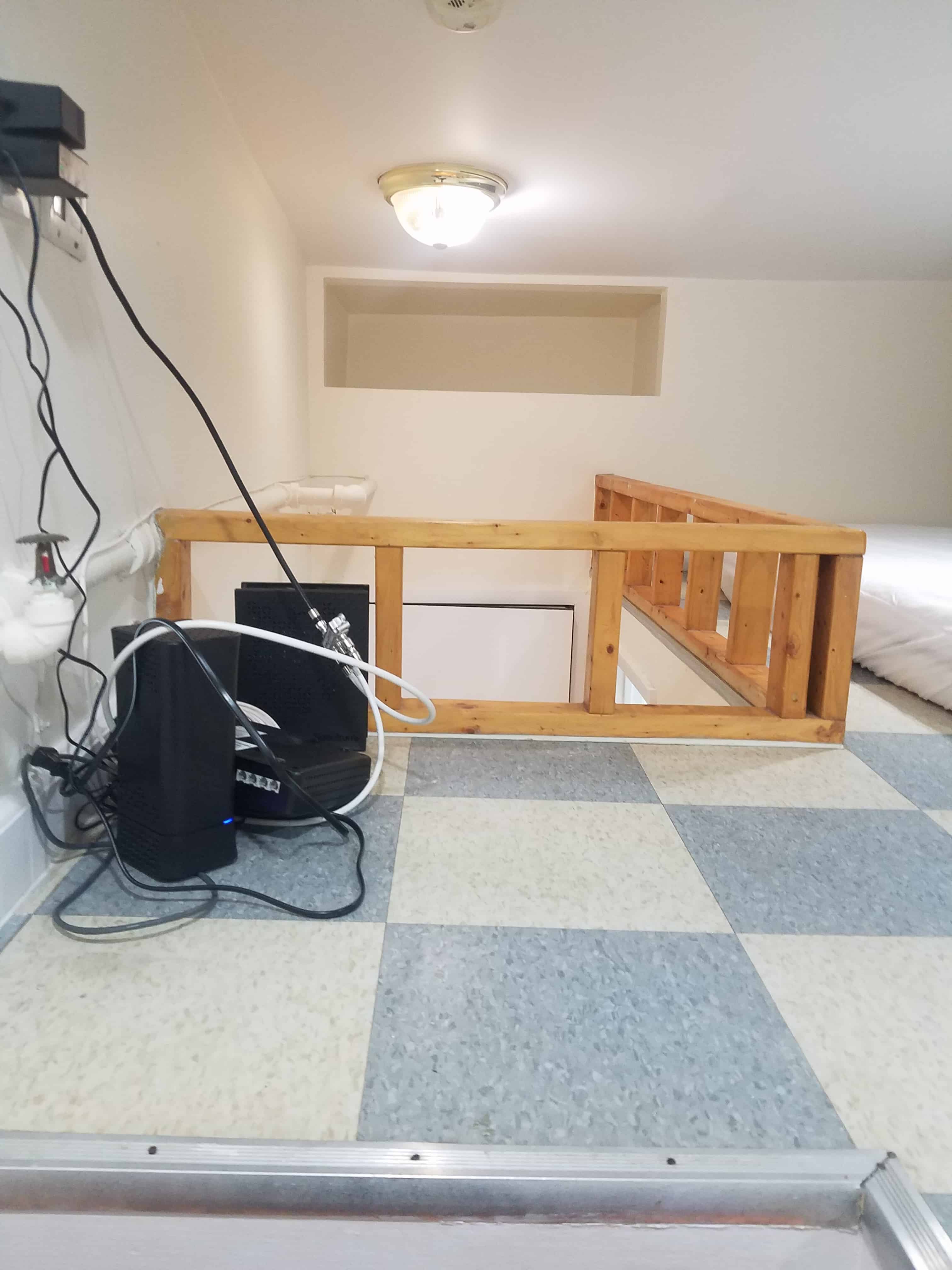 Kitchen?w=400&h=260&fit=crop&q=40&auto=format&trim=auto