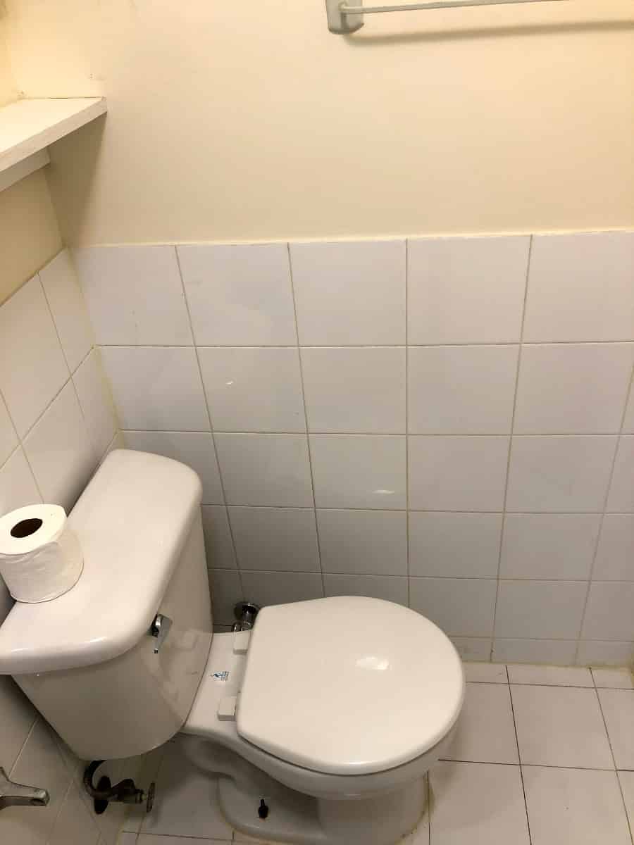 Amenities?w=400&h=260&fit=crop&q=40&auto=format&trim=auto