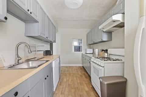 June Homes 02134, Boston image 542