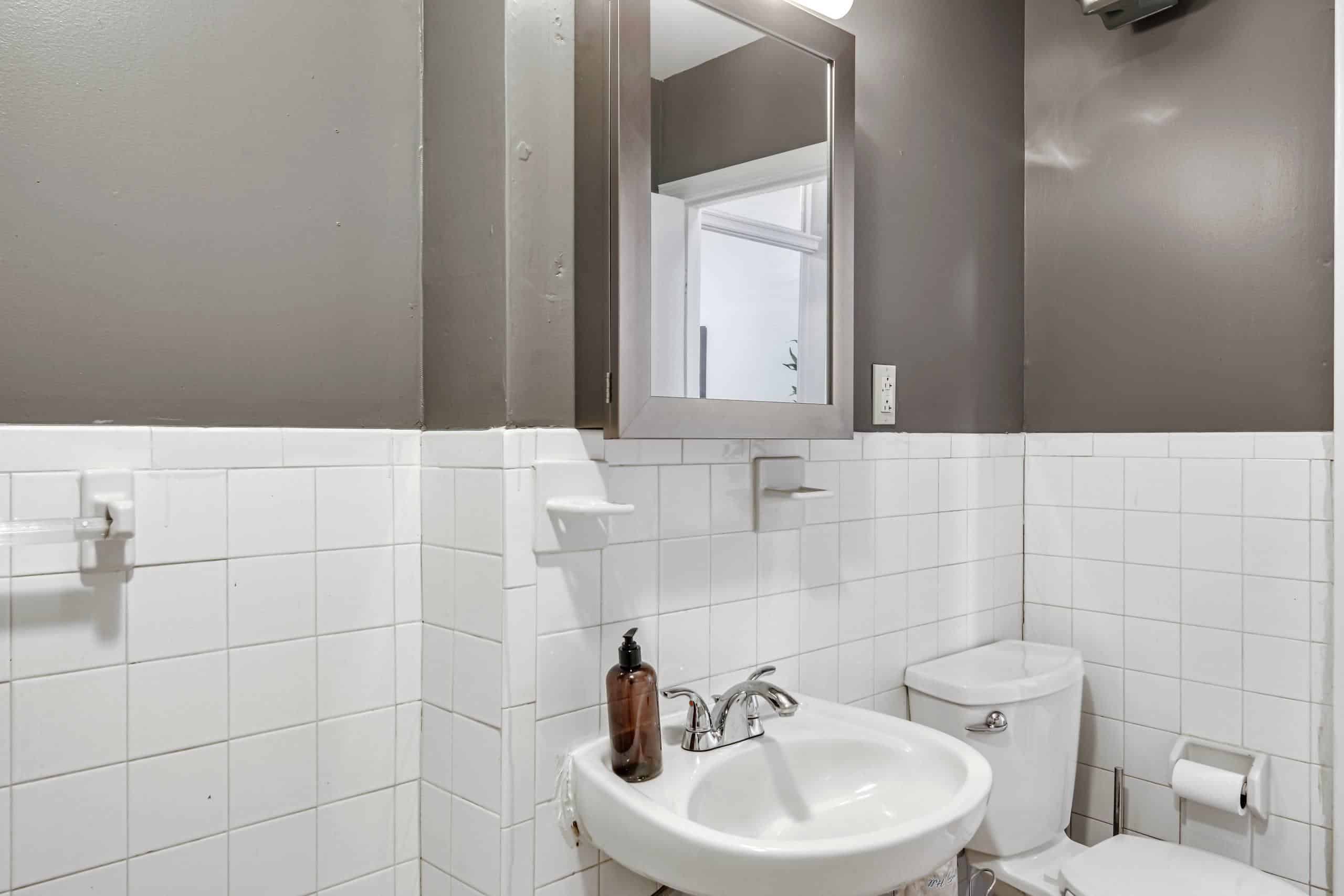 June Homes 02134, Boston image 114