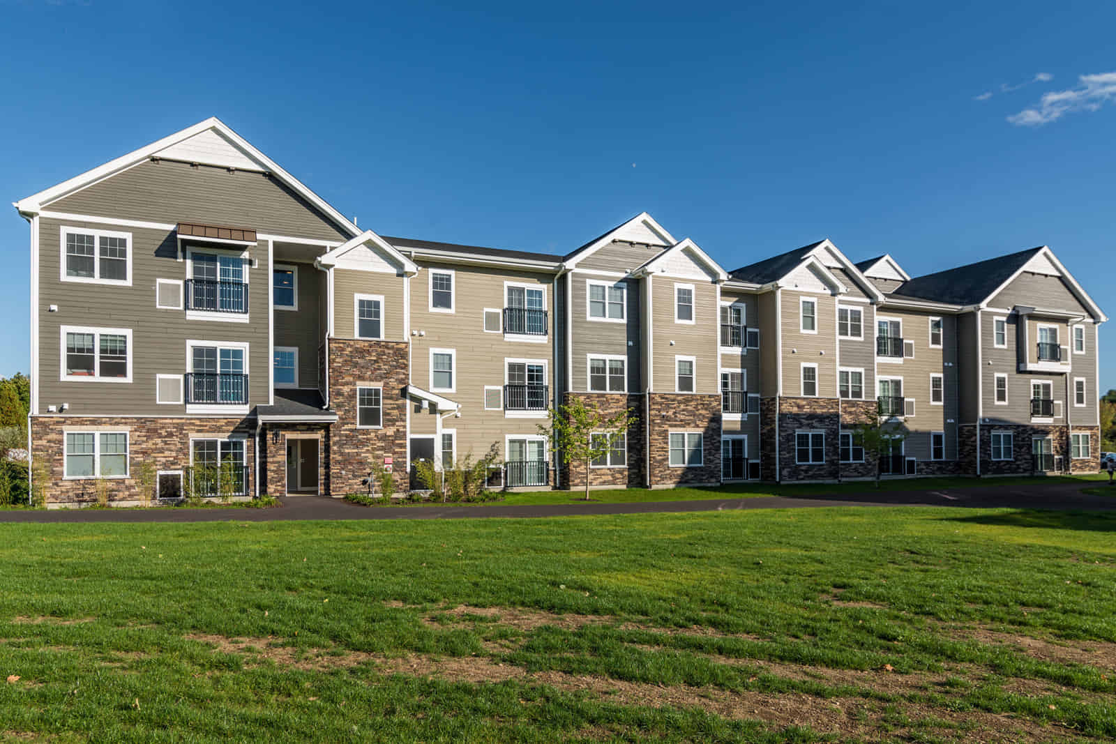 North 116 Flats, Amherst - Amherst, Massachusetts, United States - Exterior