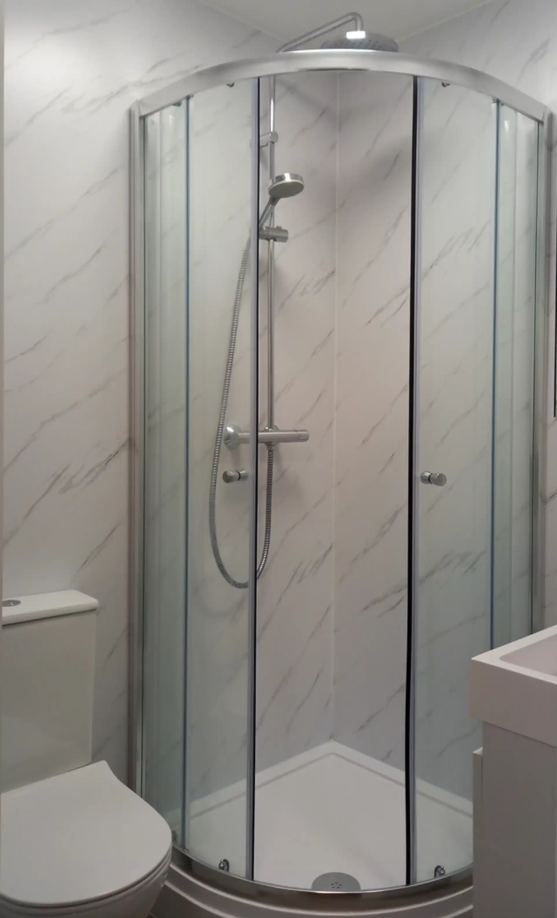 Common Area?w=400&h=260&fit=crop&q=40&auto=format&trim=auto