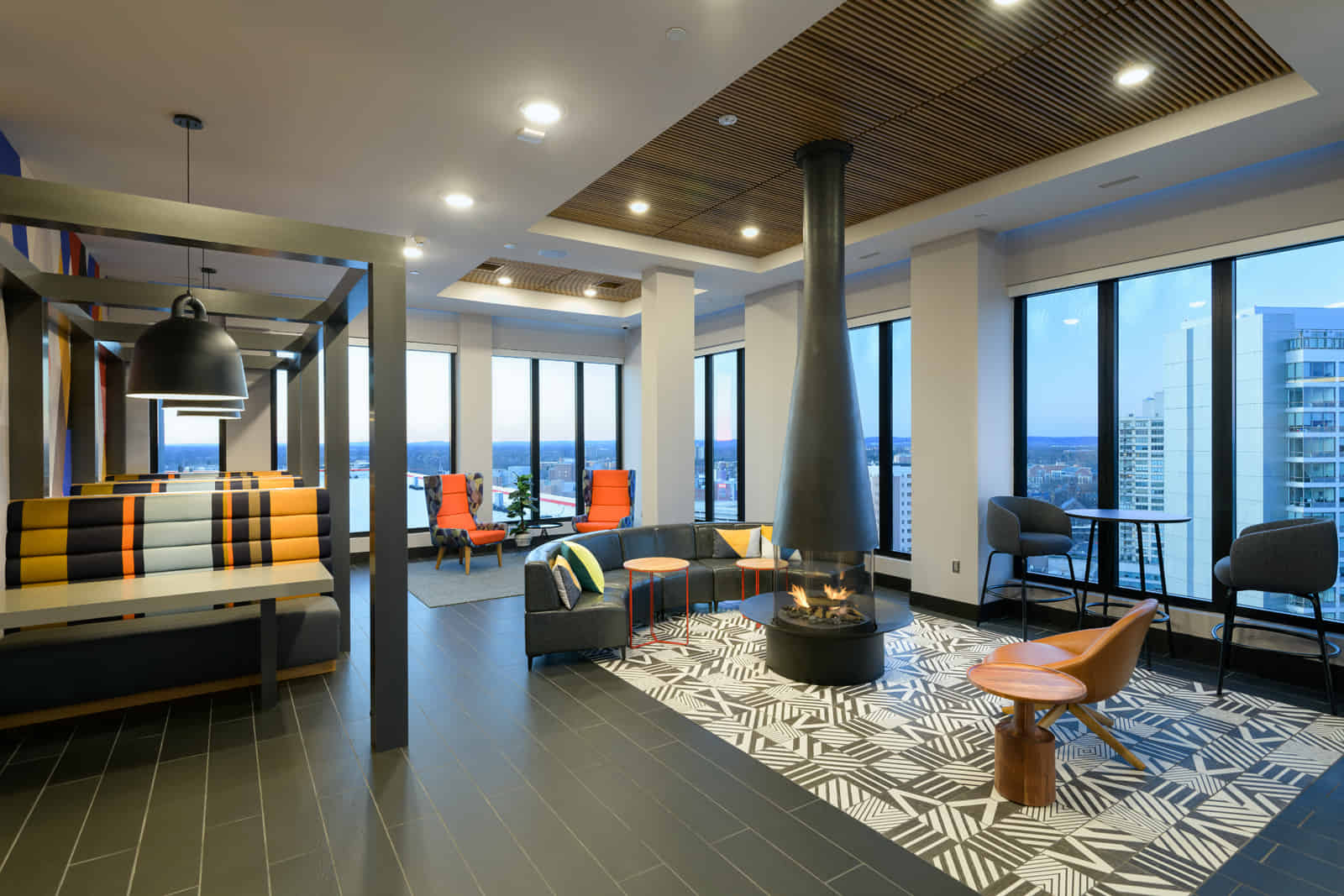 Standard at New Brunswick, New Brunswick - New Brunswick, New Jersey, United States - Common Area