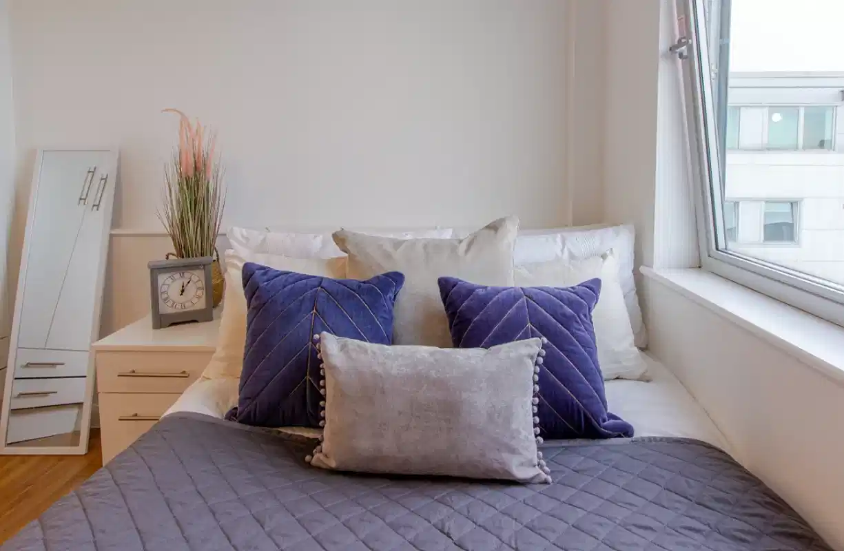 Bronze 2 Bed Room